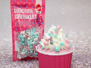 Spalvoti morengai / toperiukai ant torto.