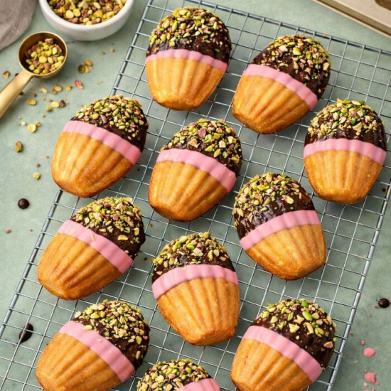 Wilton Madeleine forma sausainiams, 12 vnt. Wilton Madeleine forma sausainiams, 12 vnt.